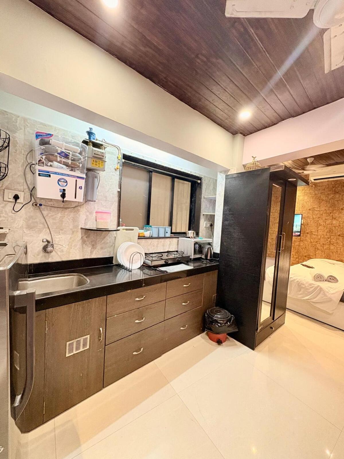 Apartament 105 Bhamala House, Near Boojee Cafe, Kantwadi, Bandra West Bombaj