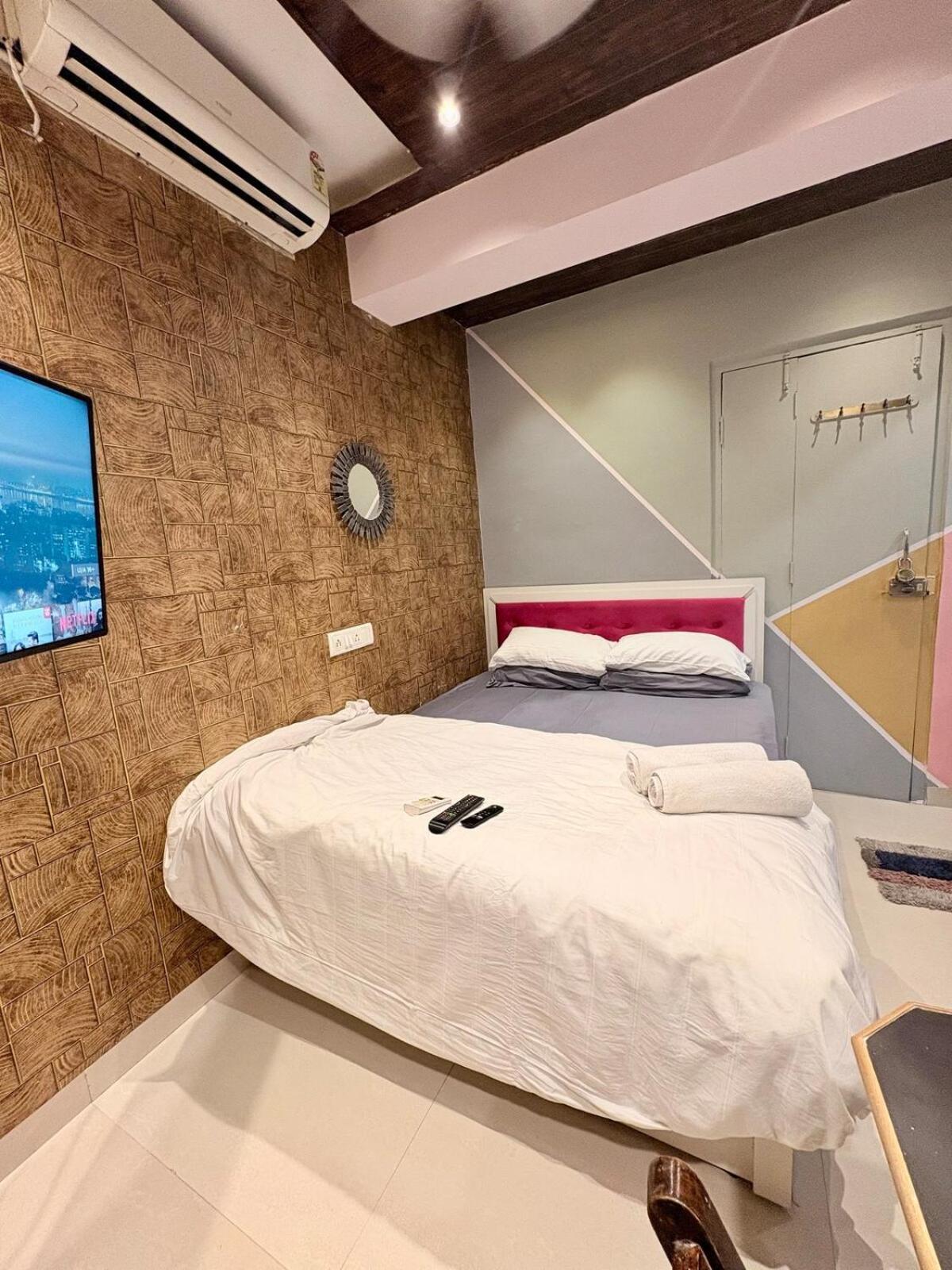 Apartament 105 Bhamala House, Near Boojee Cafe, Kantwadi, Bandra West