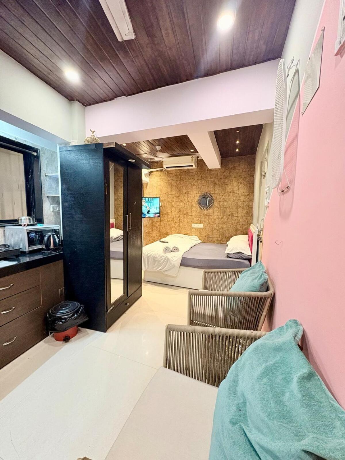 Apartament 105 Bhamala House, Near Boojee Cafe, Kantwadi, Bandra West Bombaj